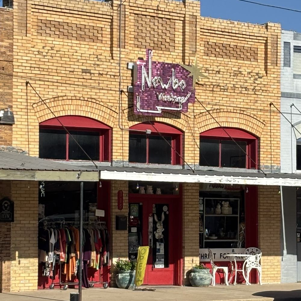 Newbo Vintage - Newbo Vintage Shop - Used, Vintage & Consignment Near Me - Elgin, Texas Newbo Vintage - Newbo Vintage Shop - Used, Vintage & Consignment Near Me - Elgin, Texas