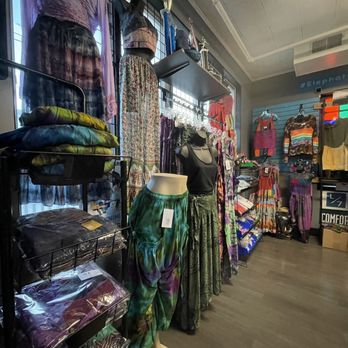 Elephat Printing & Design - Boho clothing and patchwork clothing - Screen Printing/T-Shirt Printing Near Me - York, Pennsylvania Elephat Printing & Design - Boho clothing and patchwork clothing - Screen Printing/T-Shirt Printing Near Me - York, Pennsylvania