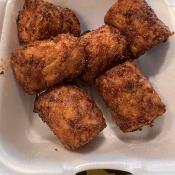 Muncheese - Loaded tater tots - Chicken Wings Near Me - Colonial Heights, Virginia
