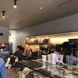 JJ Bean - Service counter