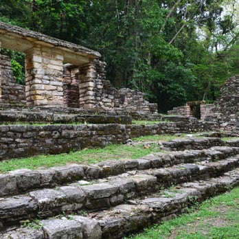 Zona Arqueólogica de Yaxchilán - The ruins of Yaxchilán - Parks Near Me