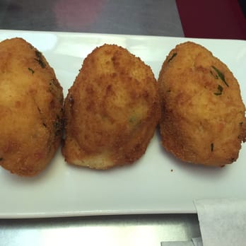 Mediodia Continental - Croquettas with shrimp and cod fish - Spanish Near Me - Zaragoza, Z Mediodia Continental - Croquettas with shrimp and cod fish - Spanish Near Me - Zaragoza, Z