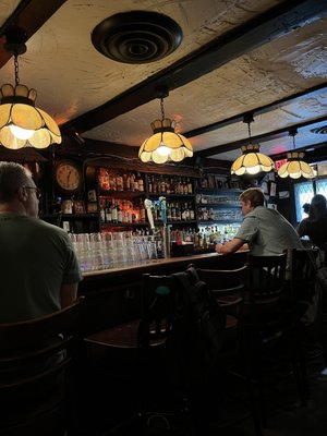 Molly's Shebeen Bar + Restaurant by null