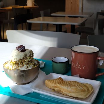 Cafe Kray - Pistachio bingsu, sweet potato bungeoppang - Korean Near Me - North York, Ontario