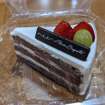 Paris Baguette - Chocolate cake - Desserts Near Me - Mesa, Arizona Paris Baguette - Chocolate cake - Desserts Near Me - Mesa, Arizona