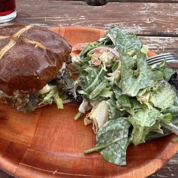 The Grove House - Burger and salad - Beer Bar Near Me - Mariposa, California The Grove House - Burger and salad - Beer Bar Near Me - Mariposa, California