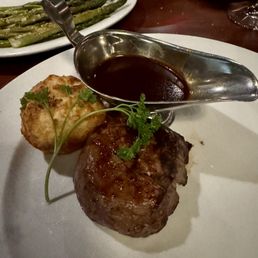 7 OZ Filet Red Wine Demi Glace 7 OZ Filet Red Wine Demi Glace