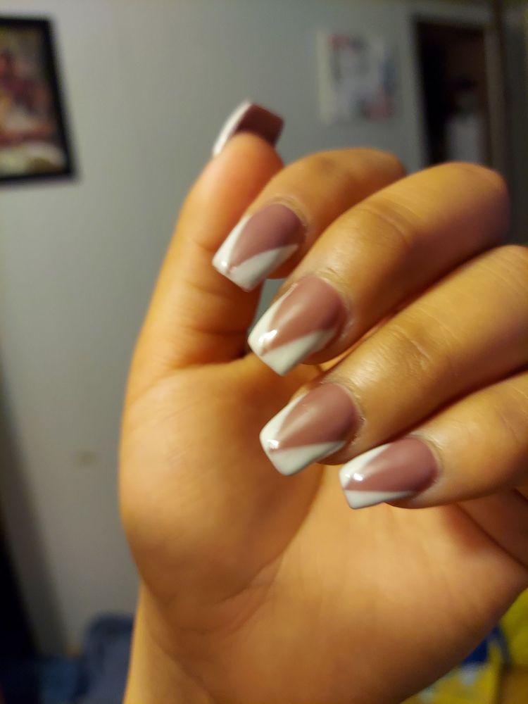 PRO NAILS Updated September 2024 15 Reviews 1850 E Main St