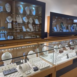 Earth Treasures Fine Jewelers