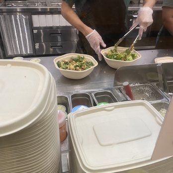 sweetgreen - Healthy Salads, Wraps, and Bowls - Salad Near Me - Los Angeles, California