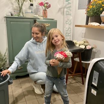 Summer Nat Flower Shop - Florists Near Me - San Diego, California