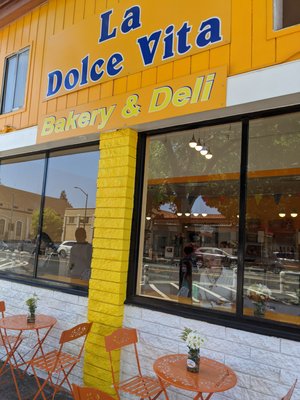 La Dolce Vita by null