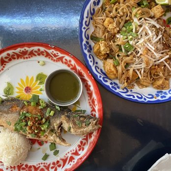 Aroi Mak Mak - Garlic fish, pad Thai - Cocktail Bars Near Me - Redlands, California Aroi Mak Mak - Garlic fish, pad Thai - Cocktail Bars Near Me - Redlands, California