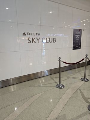 Delta Sky Club by null