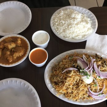 Daawat Indian Cuisine - Chicken Vindaloo and Chicken Dum Biryani - Indian Near Me - Phoenix, Arizona Daawat Indian Cuisine - Chicken Vindaloo and Chicken Dum Biryani - Indian Near Me - Phoenix, Arizona