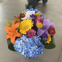 Custom arrangement, same day order was amazing. My wife loved it. Custom arrangement, same day order was amazing. My wife loved it.