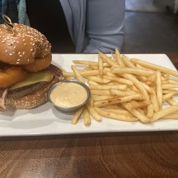 Ocado Restaurant - Smoking boss burger - Vegan Near Me - Sherman Oaks, California