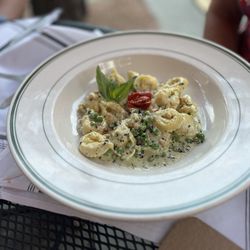D'Vino - Tortellini con Pesto