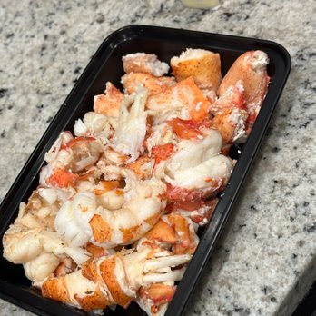 cape ann lobstermen - a close up of a tray of food - Seafood Markets Near Me - Gloucester, Massachusetts
