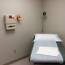 Elizabeth Anderson, MD - Inside patient room