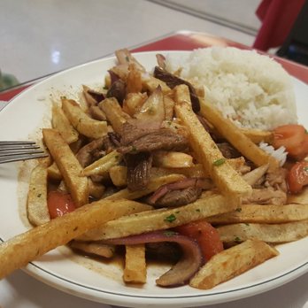 Machu-Picchu Peruvian Restaurant - Beef, chicken and shrimp saltado - Peruvian Near Me - Van Nuys, California