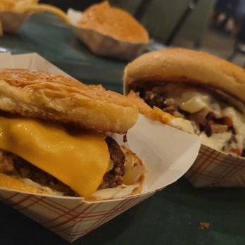 The Friendly Tavern - Burgers Near Me - San Diego, California The Friendly Tavern - Burgers Near Me - San Diego, California