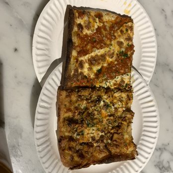 Brooklyn Pizza Masters - 12/18/22 vodka sauce (T) and buffalo chicken (B) pizza slices - Pizza Near Me - New York, New York Brooklyn Pizza Masters - 12/18/22 vodka sauce (T) and buffalo chicken (B) pizza slices - Pizza Near Me - New York, New York
