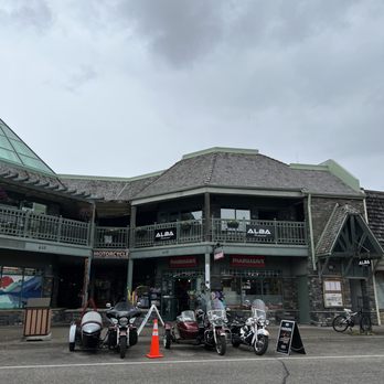 ALBA Restaurant - Italian Near Me - Jasper, Alberta