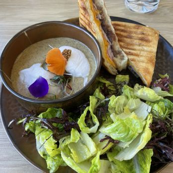 Kothai Republic - Eggs Benedict - Wine Bars Near Me - San Francisco, California