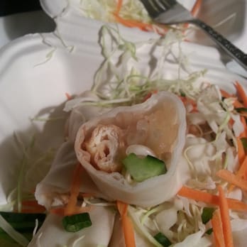 Djan's Thai Restaurant - Cold spring rolls for delivery.. come warm and cut like sushi. Fall apart and dont really pack an exciting flavor - Thai Near Me - Seattle, Washington