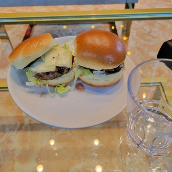 Viceroy Chicago - Mini sliders from rooftop bar - Hotels Near Me - Chicago, Illinois