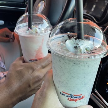 Burger Boy - Strawberry and Oreo shakes - Burgers Near Me - San Antonio, Texas