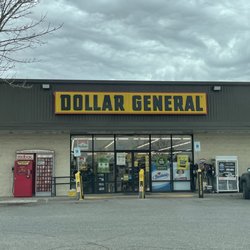 Dollar General - Entrance
