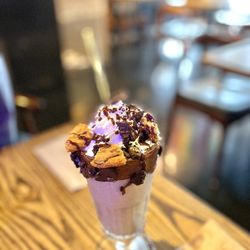 PLS on Post - Cookies and cream shake