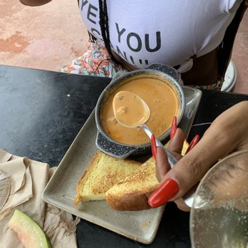 Cafe Americano - Lobster Crab Bisque - American Near Me - Miami Beach, Florida