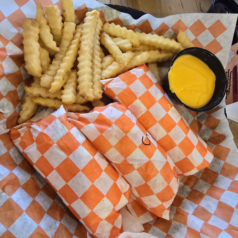 Minnie Bird - Chicken Shop Near Me - Schaumburg, Illinois Minnie Bird - Chicken Shop Near Me - Schaumburg, Illinois