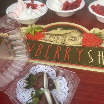 Strawberry Shack - Desserts Near Me - Carlsbad, California