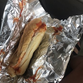 Gene's Root Beer - Soggy, tasteless, barely cooked plain hot dog. - Fast Food Near Me - Anderson, Indiana