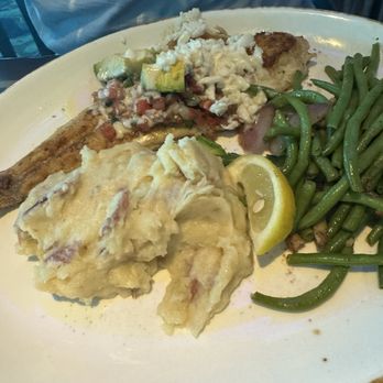 Downtown Aquarium - SAUTÉED REDFISH - Seafood Near Me - Houston, Texas Downtown Aquarium - SAUTÉED REDFISH - Seafood Near Me - Houston, Texas