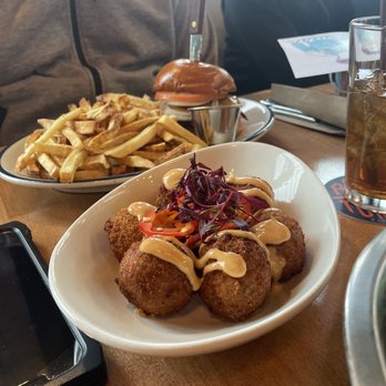 Rough & Tumble Pub - Jalapeño Bites and the The Reignstorm Burger - Pubs Near Me - Seattle, Washington