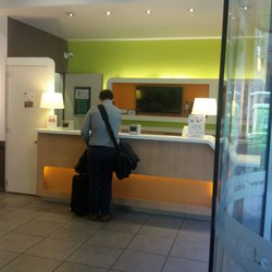 Ibis Budget - Vlotte babbel met een smile