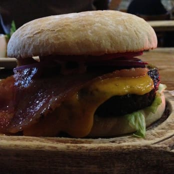 Ben Nevis Inn - Big Ben Burger - Pubs Near Me - Fort William, HLD