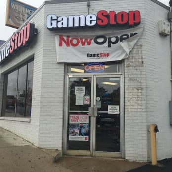 Gamestop - This is the actual Gamestop. This one is located outside of the Wheaton Mall - Bookstores Near Me - Wheaton, Maryland