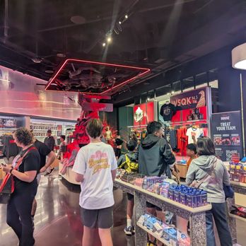 Netflix House - Eatertainment Near Me - Dallas, Texas