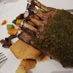 La Cantine des Aviateurs - Carré d'agneau en croûte d'origan