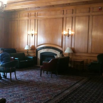 Illini Union Ballroom Dining - Illini Union-Student Center - American Near Me - Urbana, Illinois