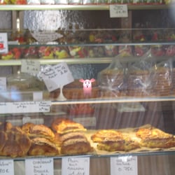 Au bon pain d'autrefois - Croissants, pains au chocolat et pains aux raisins, classique mais king size.