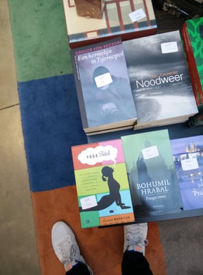 Passa Porta Bookshop by null