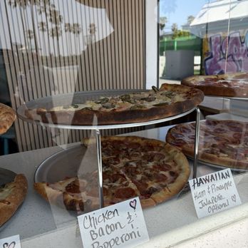Area 51 Pizzeria - Pizza - Pizza Near Me - Los Angeles, California Area 51 Pizzeria - Pizza - Pizza Near Me - Los Angeles, California