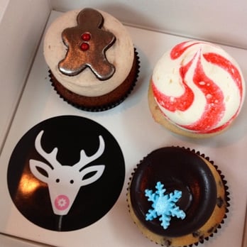 Georgetown Cupcake - PEPPERMINT - GINGERBREAD - CHOCOLATE CHIP - Bakeries Near Me - Bethesda, Maryland